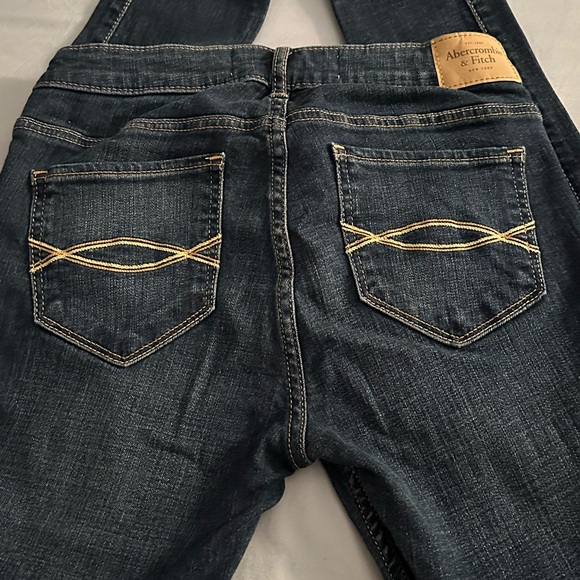 Abercrombie and Fitch Super Skinny Jeans - Picture 6 of 8